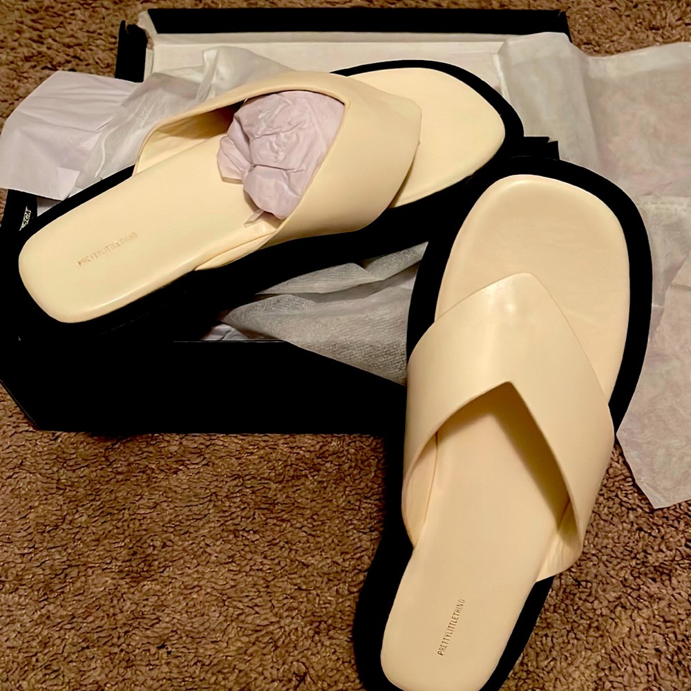 Cream Color Slides Size 9